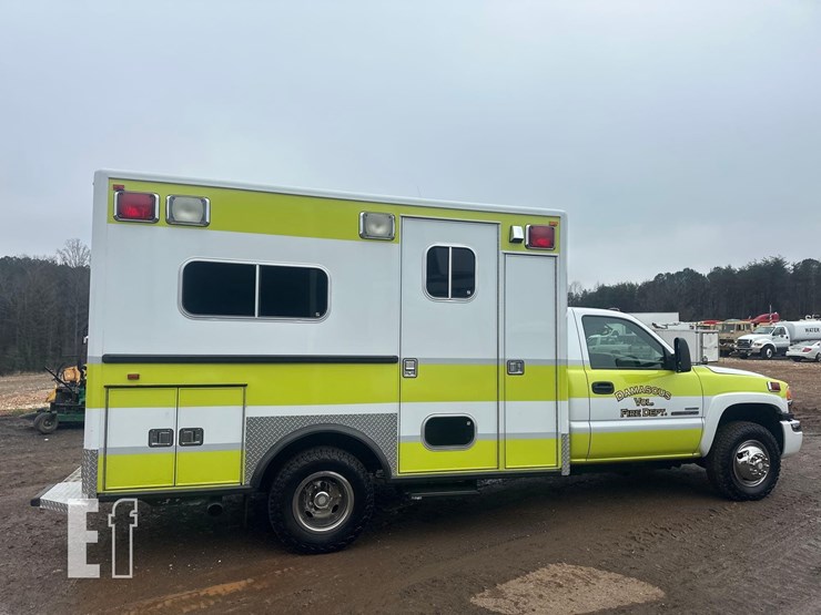 2006-gmc-sierra-3500-image-5