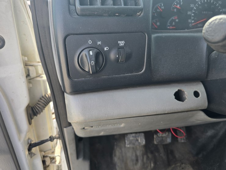 2004-ford-f650-image-77