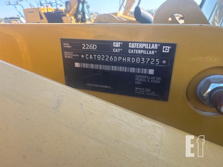 2019-caterpillar-226d-image-13