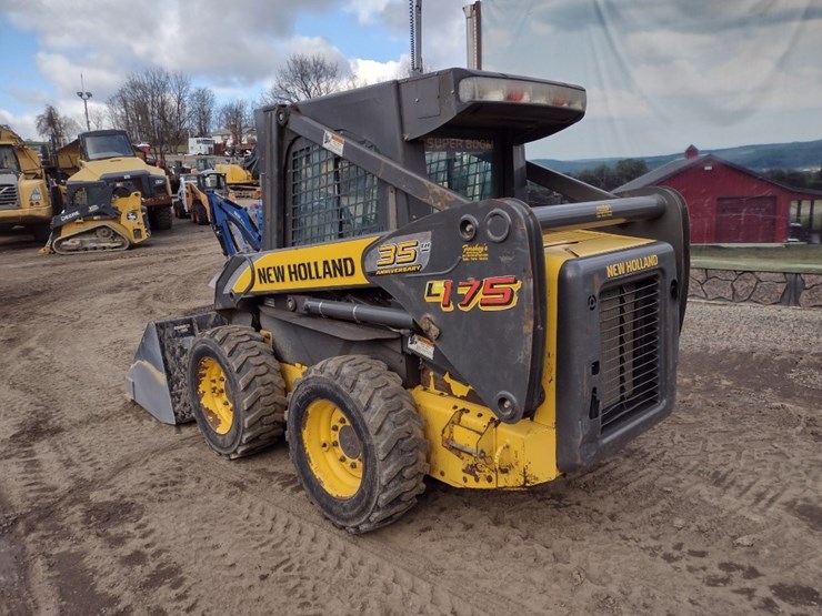 new-holland-l175-image-26