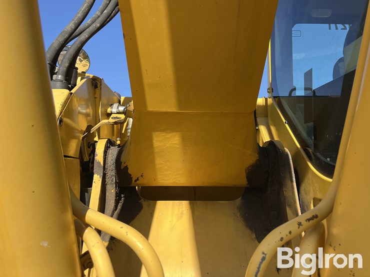 2011-komatsu-pc228us-lc-8-image-14
