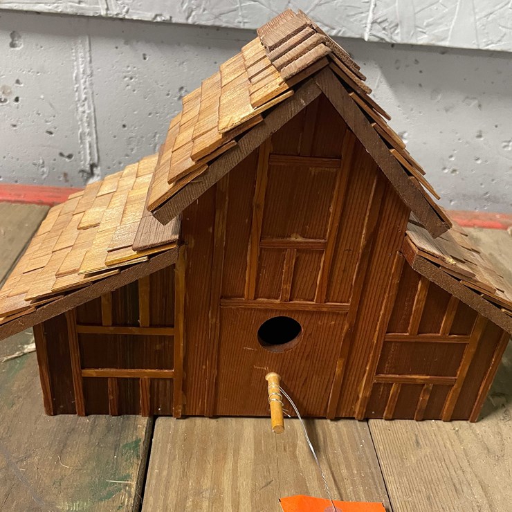 #6124 • Vintage Birdhouse Barn (CW)