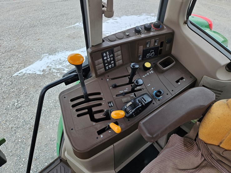 2003-john-deere-6420-image-14