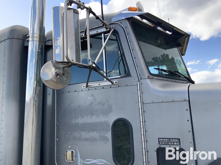 peterbilt-377-image-18