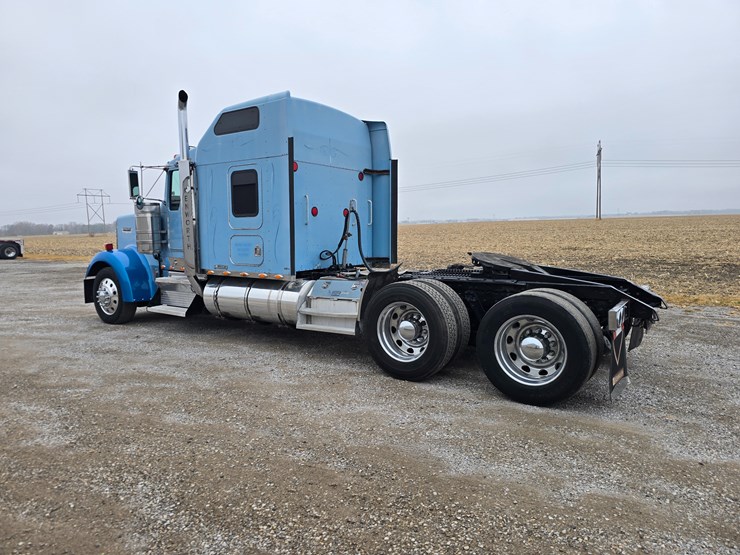 1999-kenworth-w900l-image-14