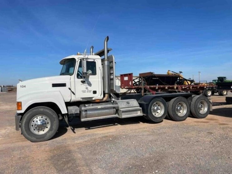 2007-mack-chn613-image-1