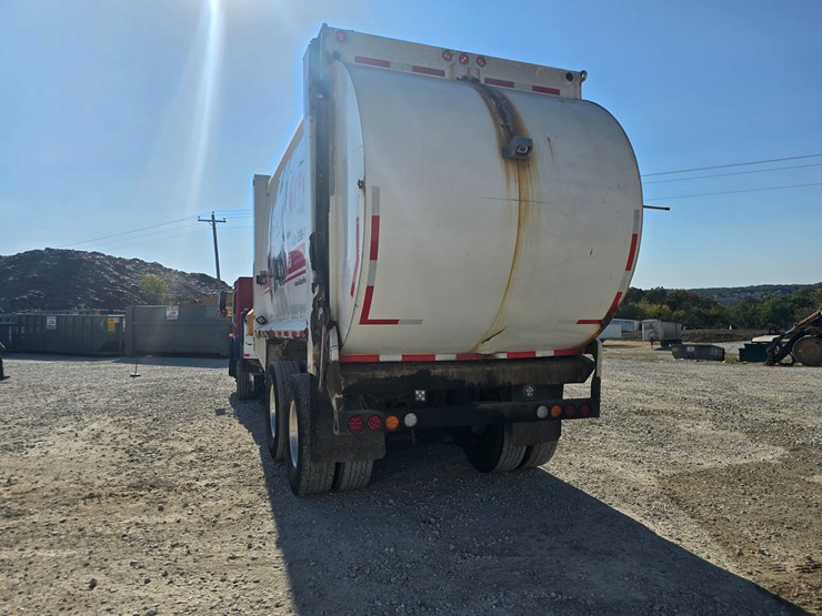 2007-mack-le613-image-19