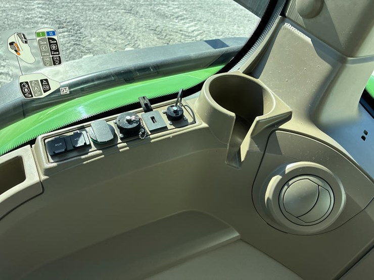 john-deere-8r-340-image-84