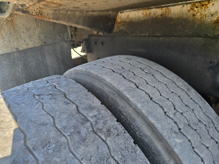 2007-mack-le613-image-93