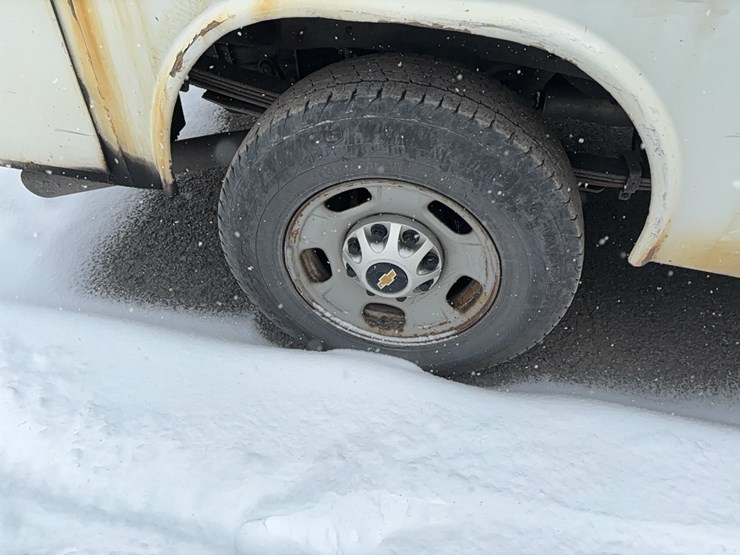 chevrolet-2500hd-image-4