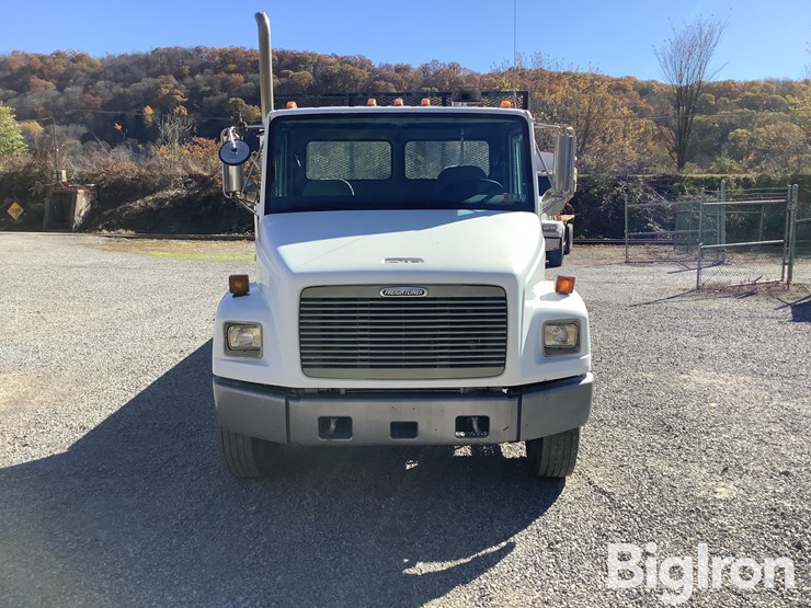 1998-freightliner-fl80-image-2