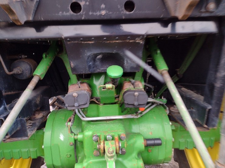 john-deere-2950-image-18