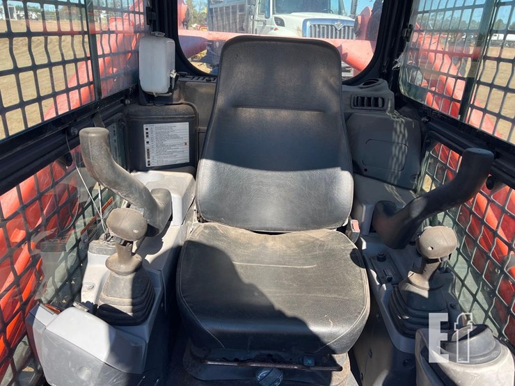 2019-kubota-svl95-2s-image-19