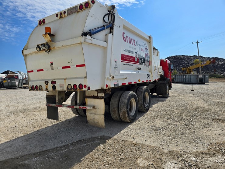 2003-peterbilt-320-image-26