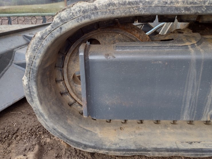 new-holland-ec25-image-31