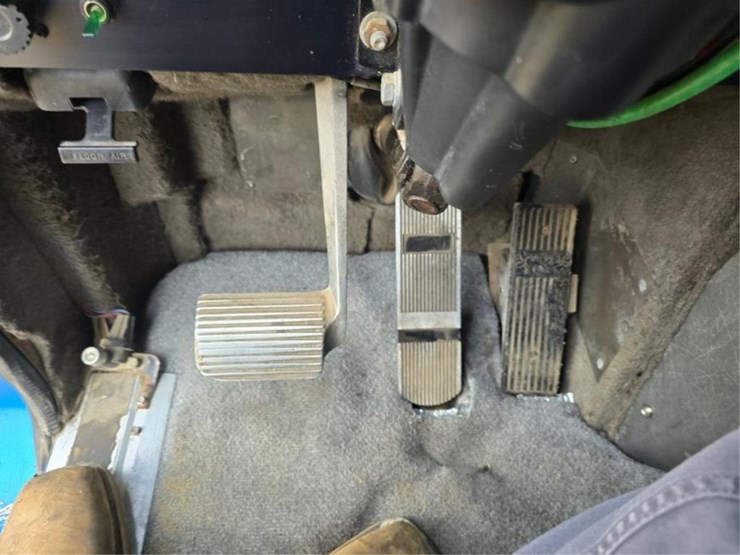 international-9400-image-40