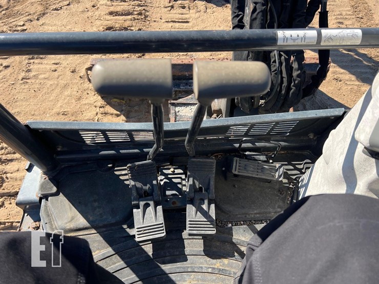 2015-deere-35g-image-36