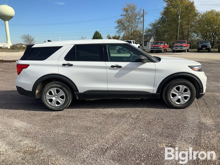 ford-explorer-police-interceptor-image-4
