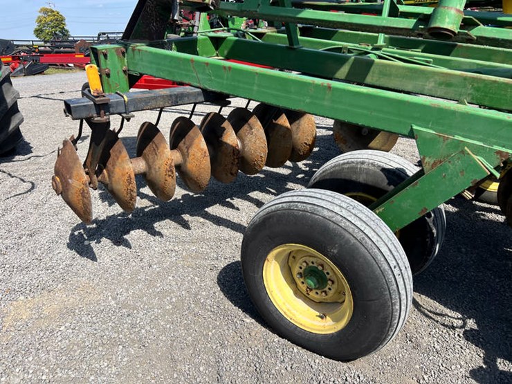 john-deere-24-image-5