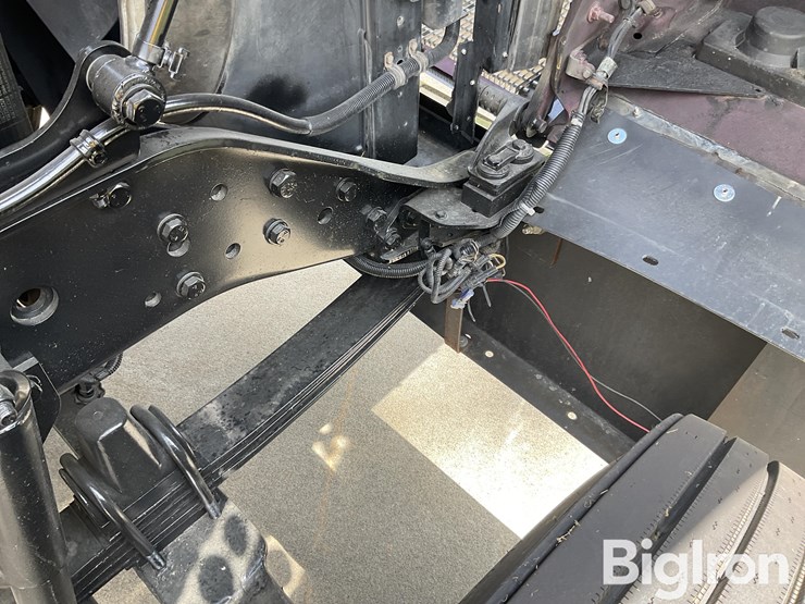 2017-kenworth-w900l-image-12