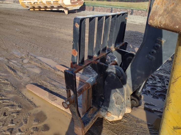 caterpillar-tl1055c-image-20