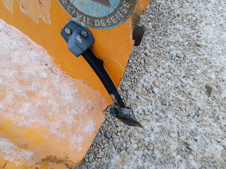 international-4900-image-15