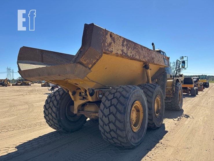 2007-caterpillar-725-image-4