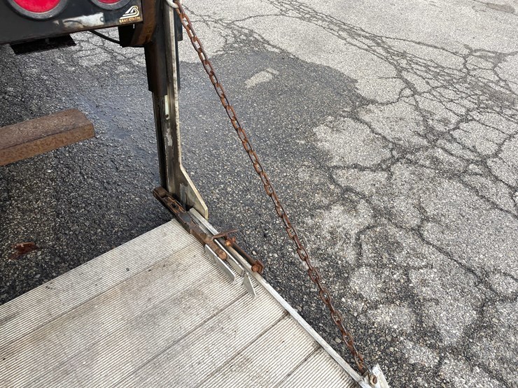 chevrolet-express-3500-image-102