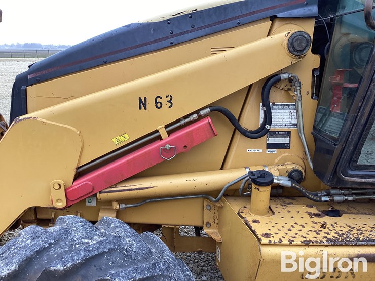 caterpillar-420d-image-11