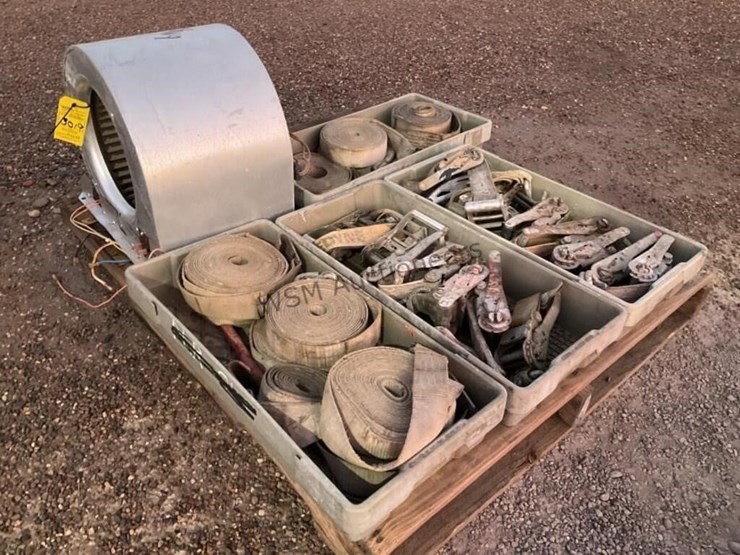 pallet-of-ratchet-straps-&-blower-image-3