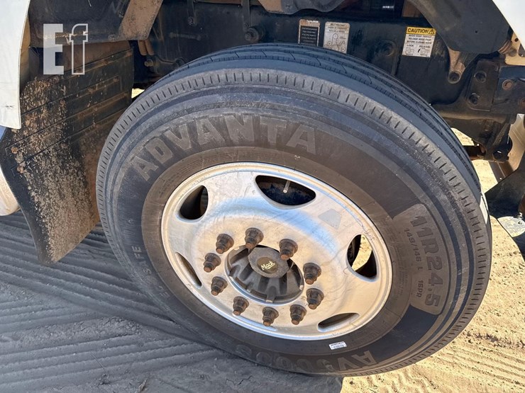 2015-mack-pinnacle-chu613-image-12