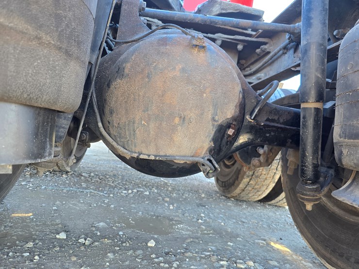 2005-peterbilt-379-image-125