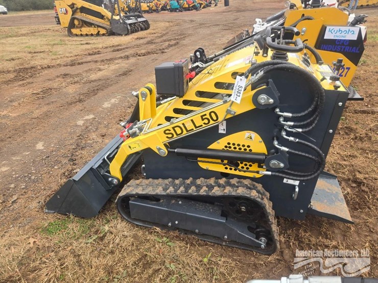 sdlanch-sdll50-mini-skid-steer-loader-image-14