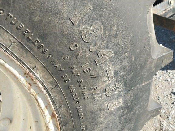 2003-new-holland-ts110-image-11