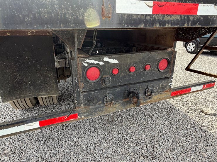 international-4700-image-8