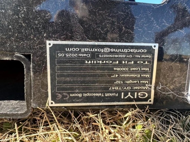 giyi-pallet-fork-telescopic-boom-&-skid-plate-image-5