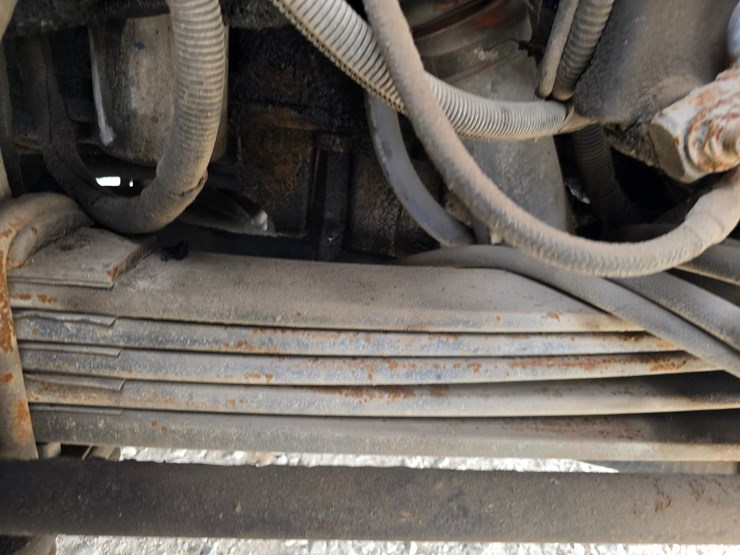 2003-peterbilt-320-image-81