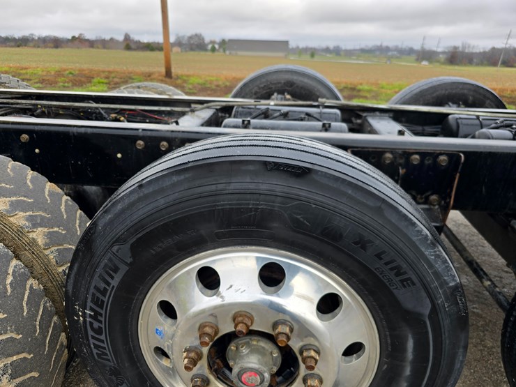 peterbilt-367-image-102