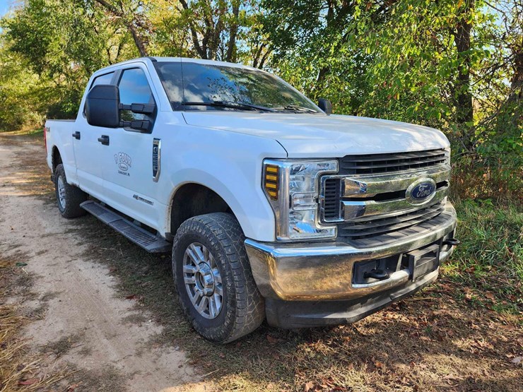 2019-ford-f250-image-1