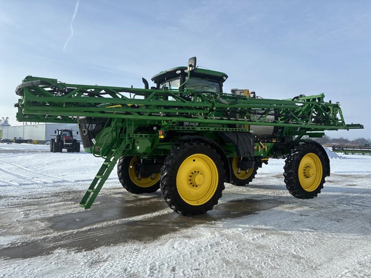 john-deere-r4038-image-10