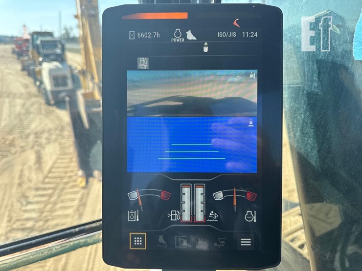 caterpillar-323-image-37