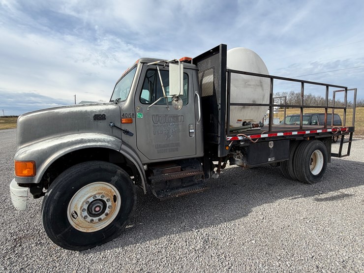 international-4700-image-1