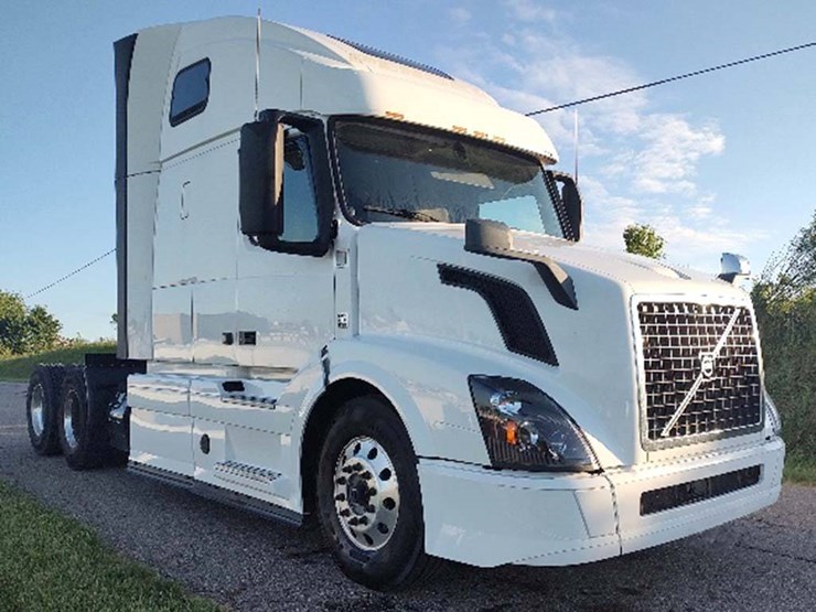 2018-volvo-vnl-670-image-1