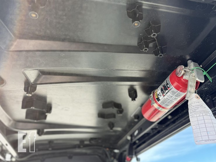 john-deere-gator-xuv-835m-image-26