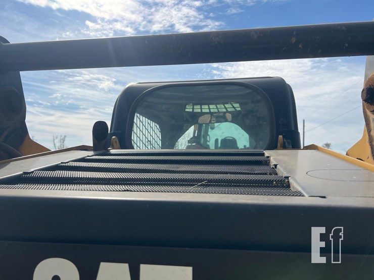 2019-caterpillar-259d-image-21