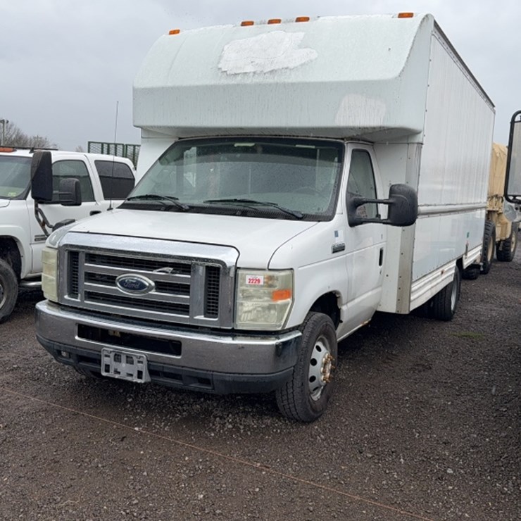 2008 FORD E350