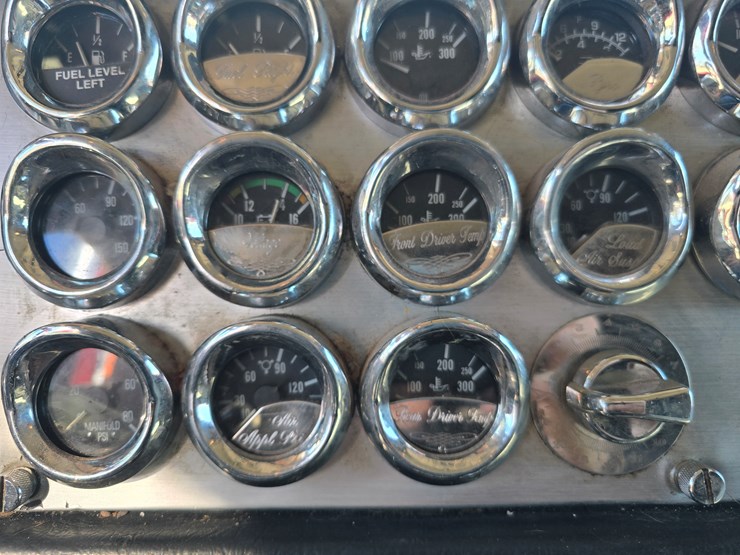 2005-peterbilt-379-image-91