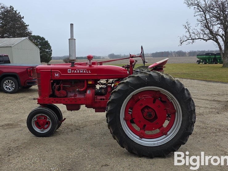1951-farmall-m-2wd-tractor-image-8