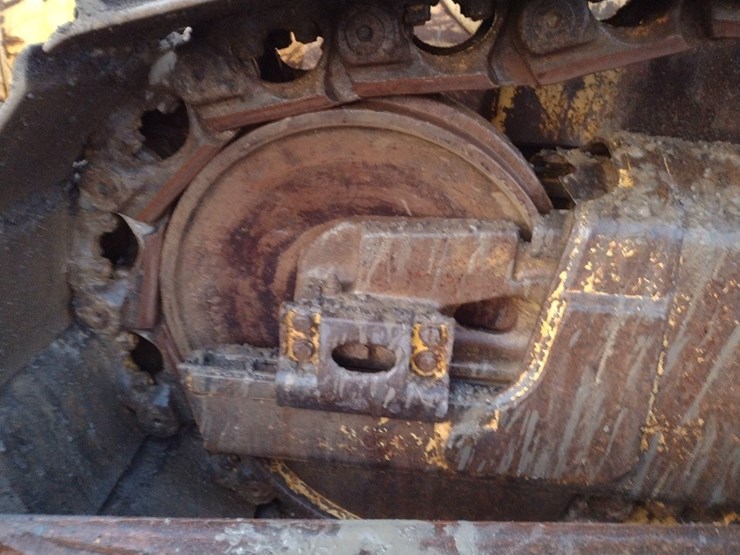 komatsu-d65ex-15-image-24