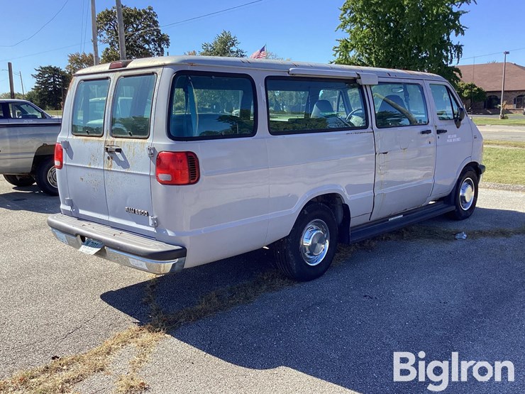 1995-dodge-ram-2500-image-5